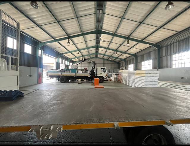 820M² WAREHOUSE TO LET IN HENNOPSPARK